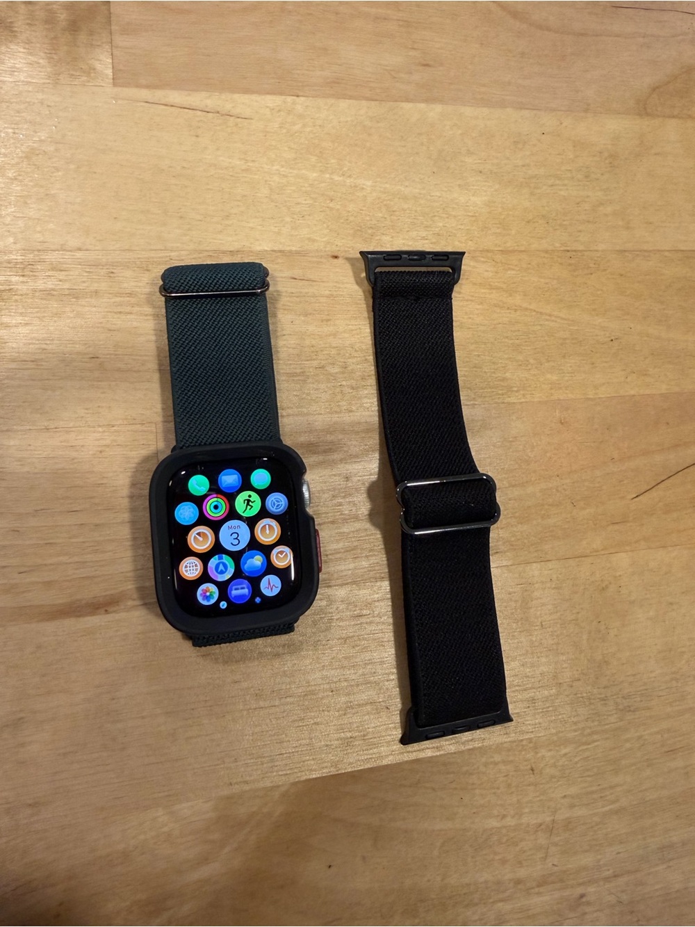 Apple Series 10 41mm with 2 extra bands and a number cover